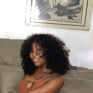 Meet your Posher, Ebony